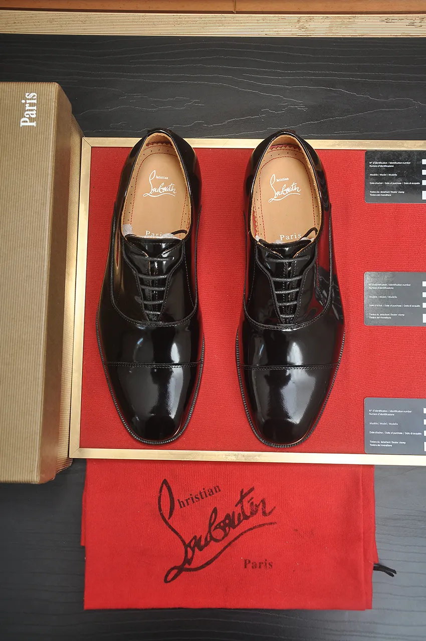 Men's shoes 💰620💶 [Chrstian Loubotin] Red-soled shoes 💋Original mold opening, the highest version on the market, purely handmade ➕Imported cowhide uppers, first-layer water-dyed cowhide lining! Original EU high-gloss outsole. 38 to 45 (45 customized)